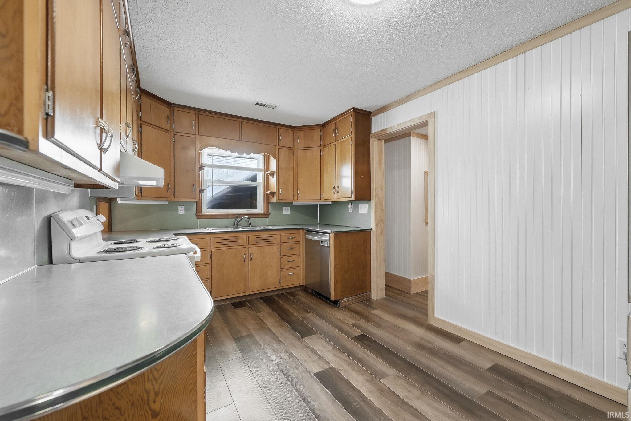 4512 Beckstein Drive Fort Wayne, IN 46815 - Photo 12 of 35