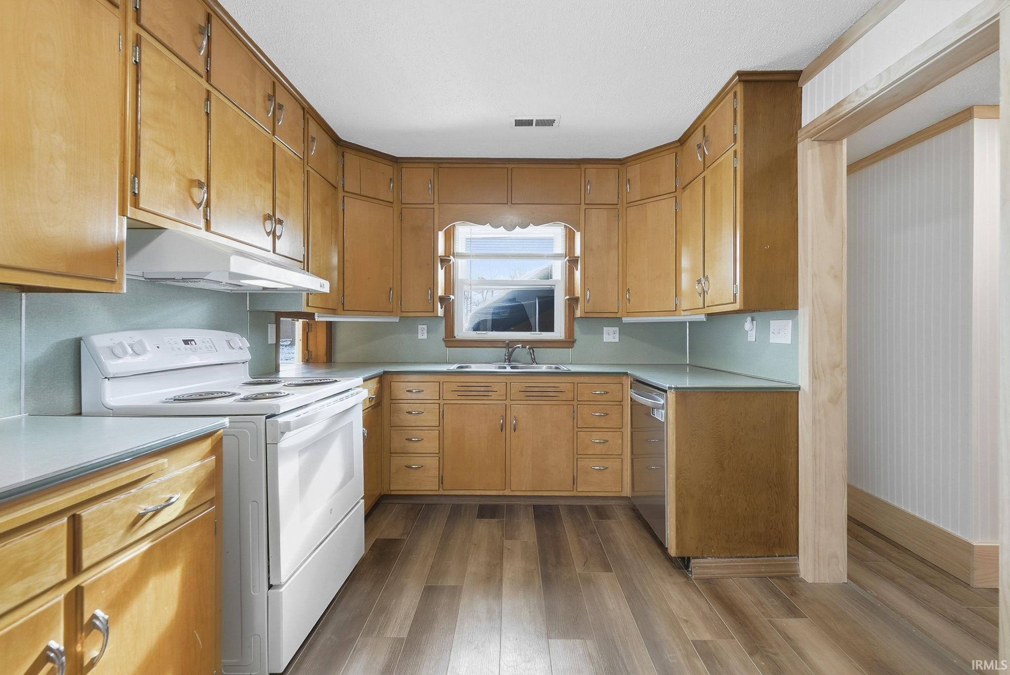 4512 Beckstein Drive Fort Wayne, IN 46815 - Photo 13 of 35