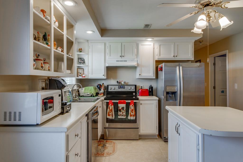 1043 Gallion Road Cumberland Furnace, TN 37051 - Photo 8 of 19 Great Kitchen Counters & Island