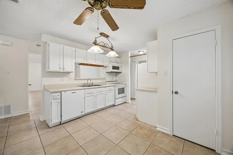 $279,000 | 118 East Denton Drive, Euless, TX 76039