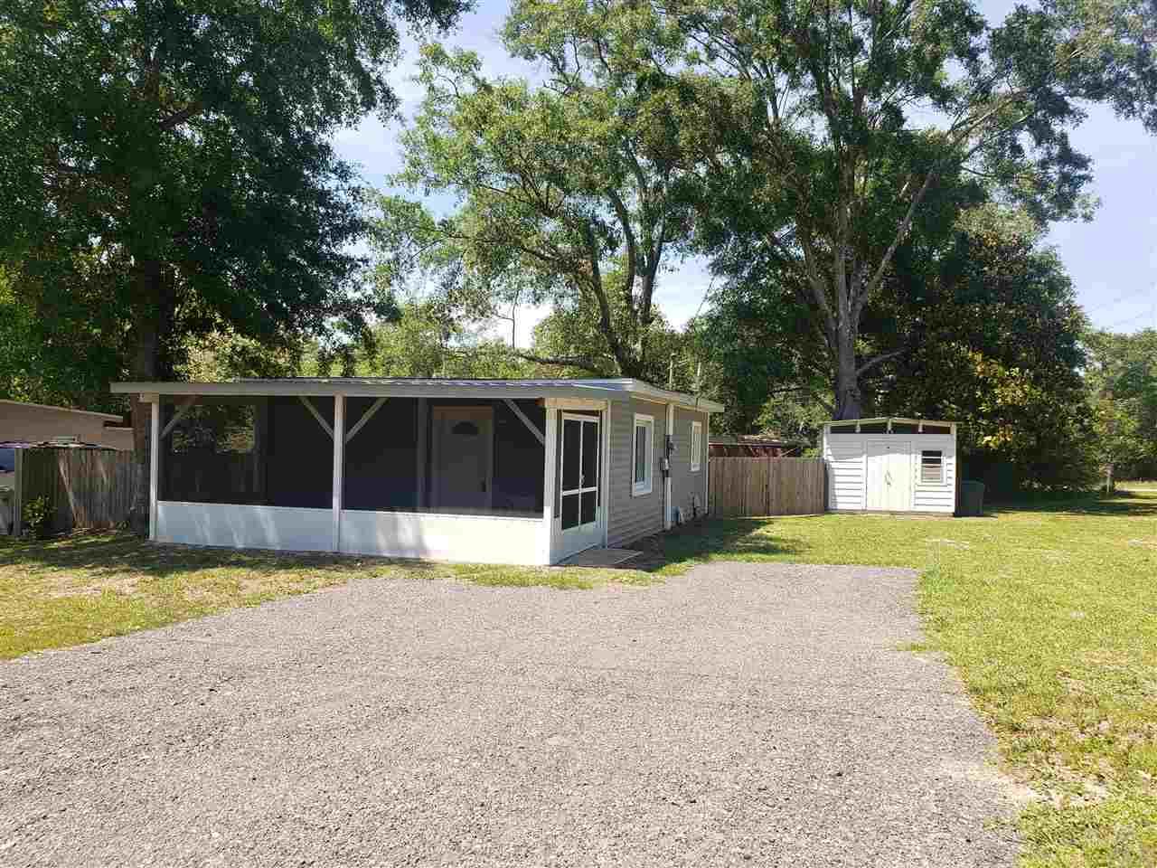 400 Forrest Street Cantonment, FL 32533 - Photo 2 of 21 Gallery Image 2