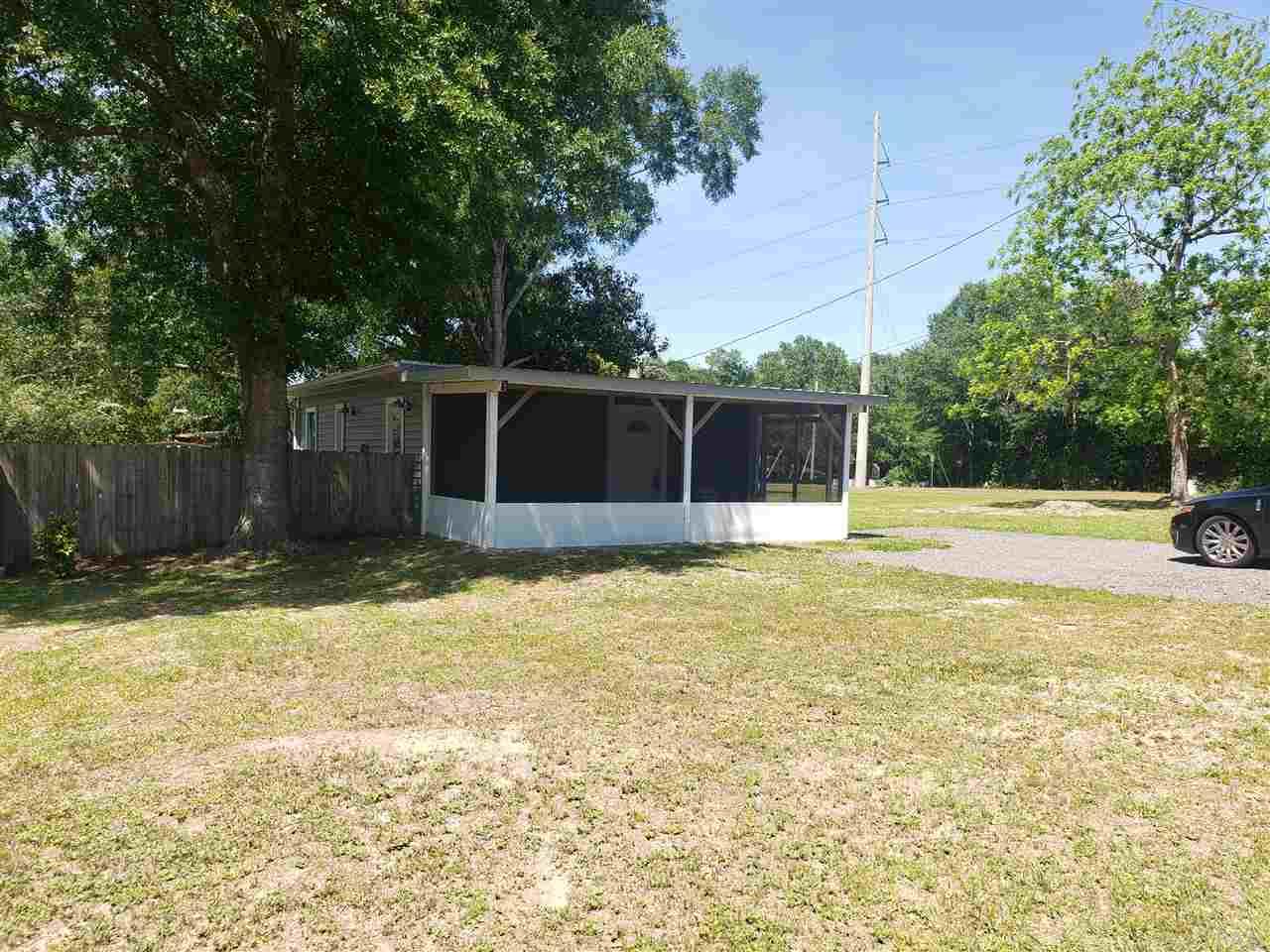 400 Forrest Street Cantonment, FL 32533 - Photo 3 of 21 Gallery Image 3