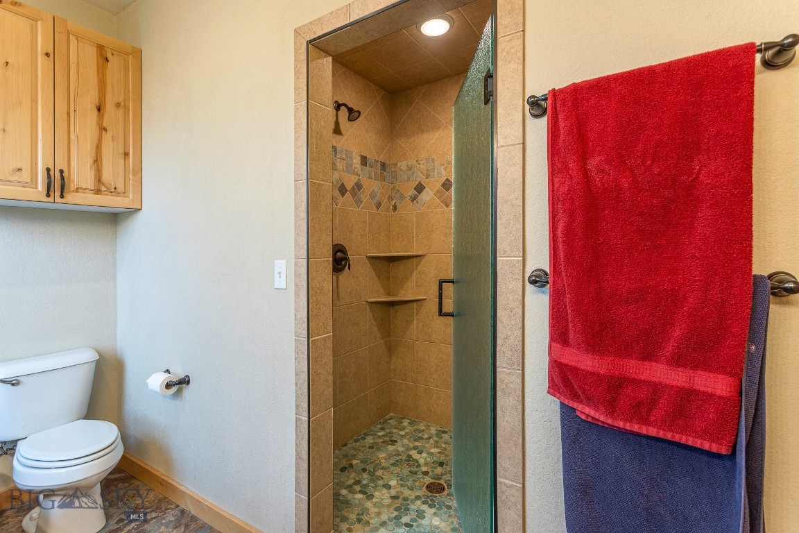 868 Middle Road Twin Bridges, MT 59754 - Photo 26 of 48 master shower