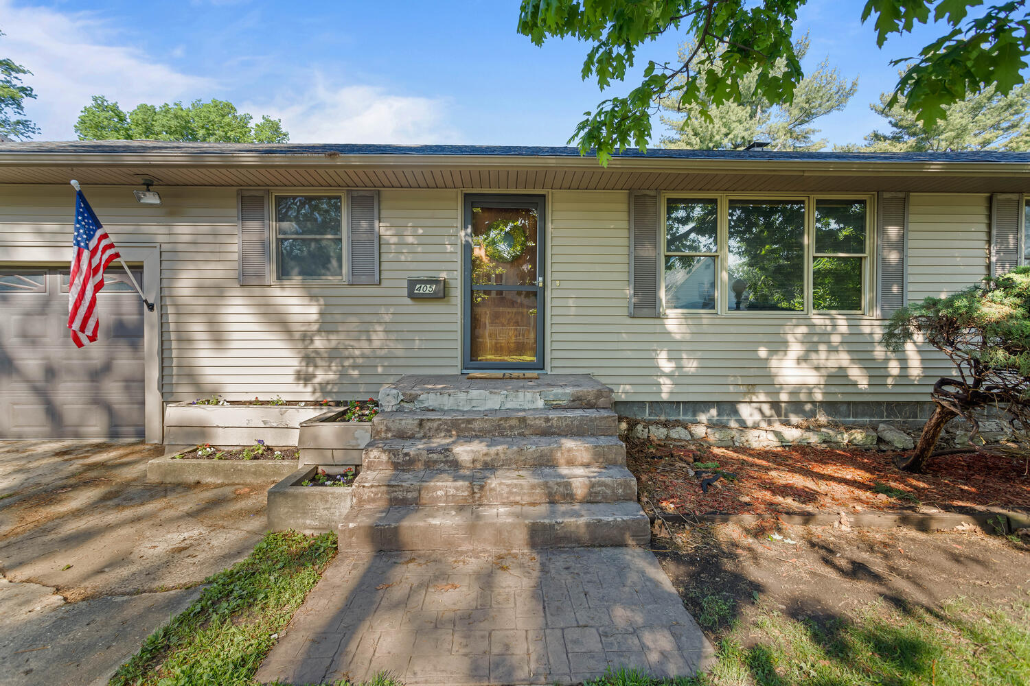 405 North Draper Avenue Champaign, IL 61821 - Photo 3 of 33 Gallery Image 3