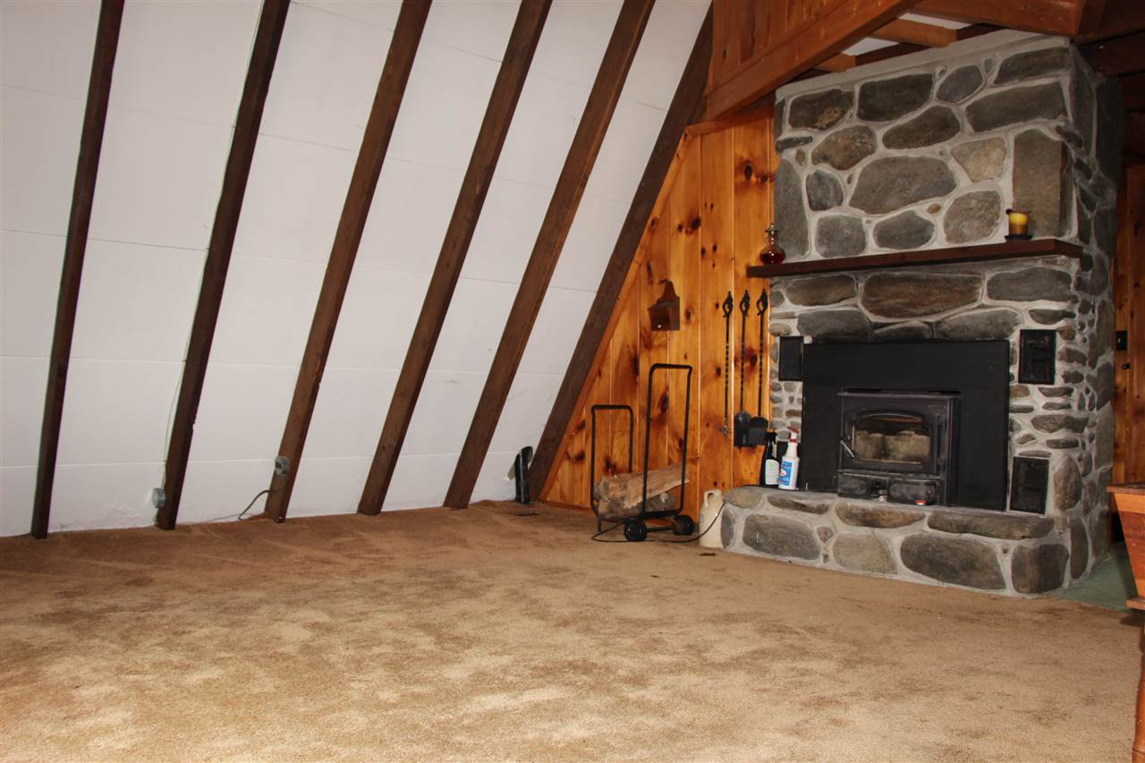 612 Hague Road Dummerston, VT 05301 - Photo 5 of 25