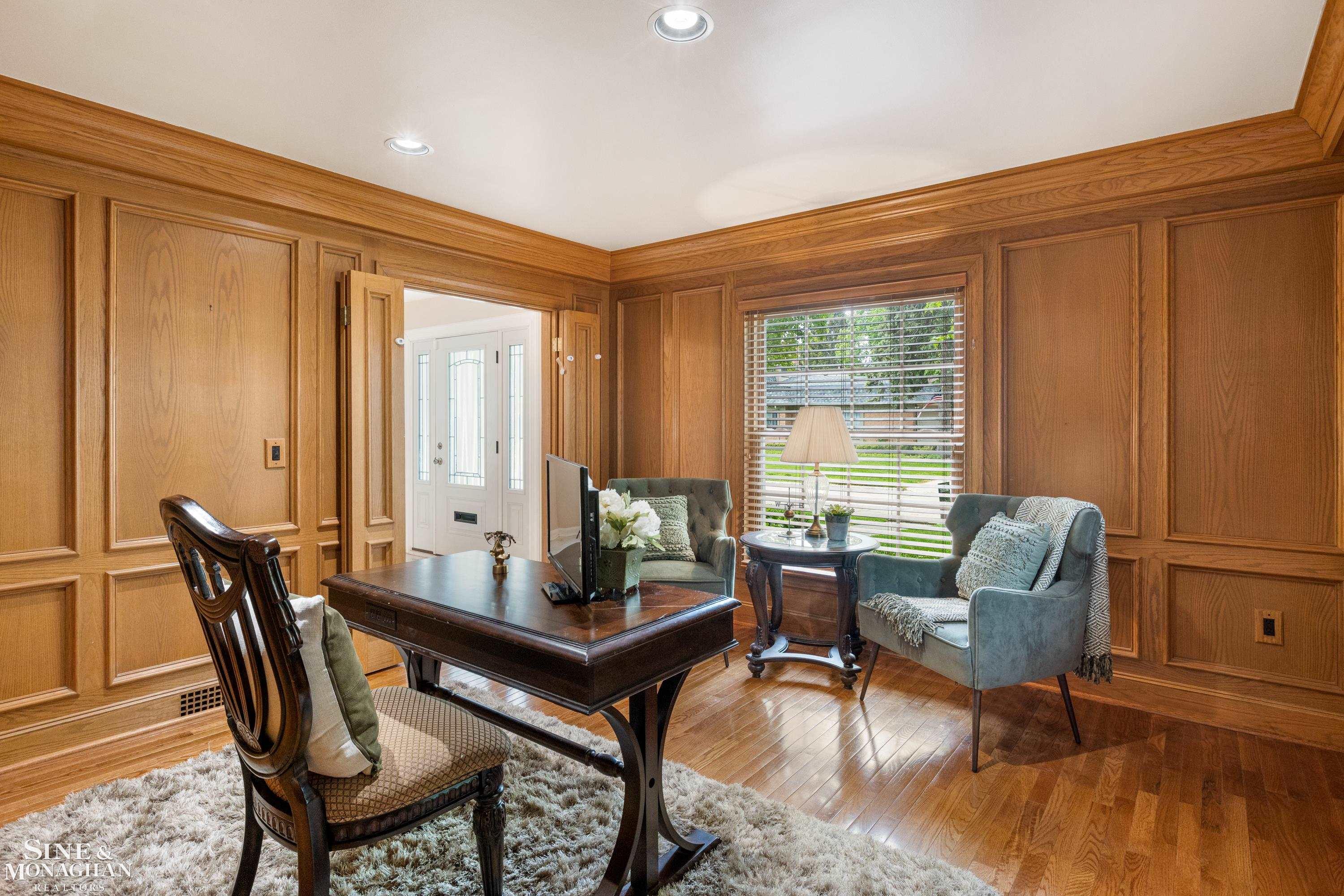 40 North Duval Road Grosse Pointe, MI 48236 - Photo 17 of 33 50109733-16.JPG
