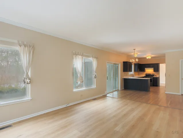 $549,900 | 1008 Victoria Drive, Fox River Grove, IL 60021