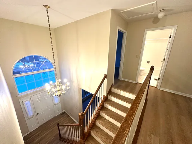 $549,900 | 1008 Victoria Drive, Fox River Grove, IL 60021