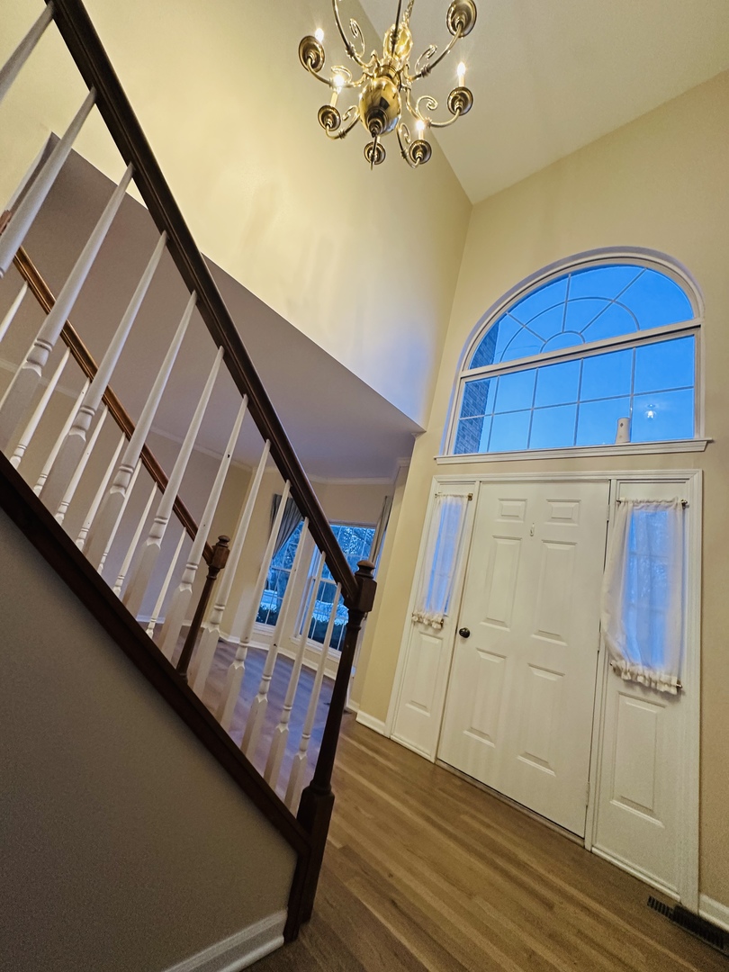 1008 Victoria Drive Fox River Grove, IL 60021 - Photo 8 of 30