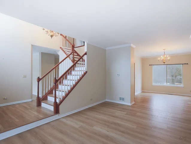 $549,900 | 1008 Victoria Drive, Fox River Grove, IL 60021