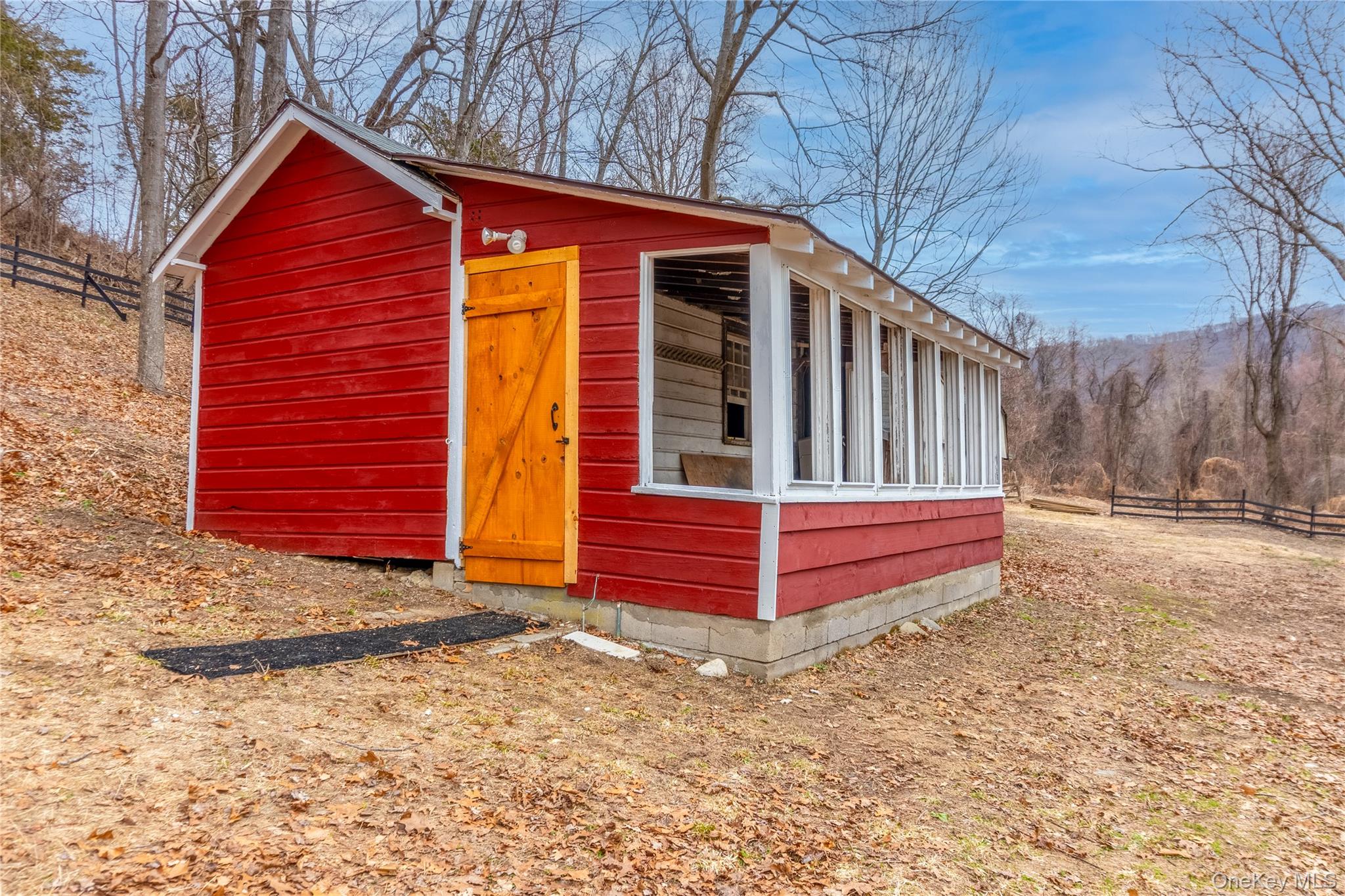 523 Shenandoah Road Hopewell Junction, NY 12533 - Photo 23 of 27 a backyard of a house