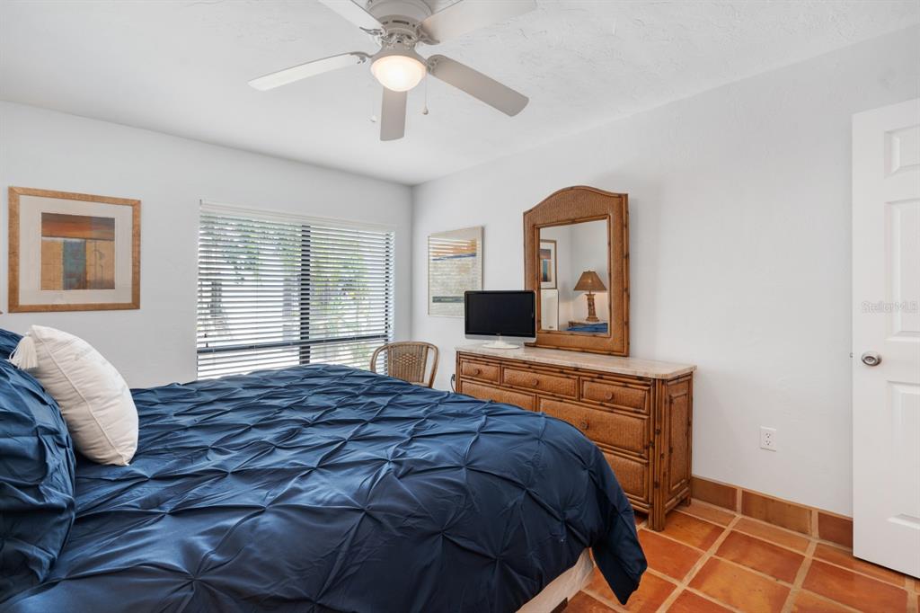 6157 Midnight Pass Road, Unit E22 Sarasota, FL 34242 - Photo 18 of 48