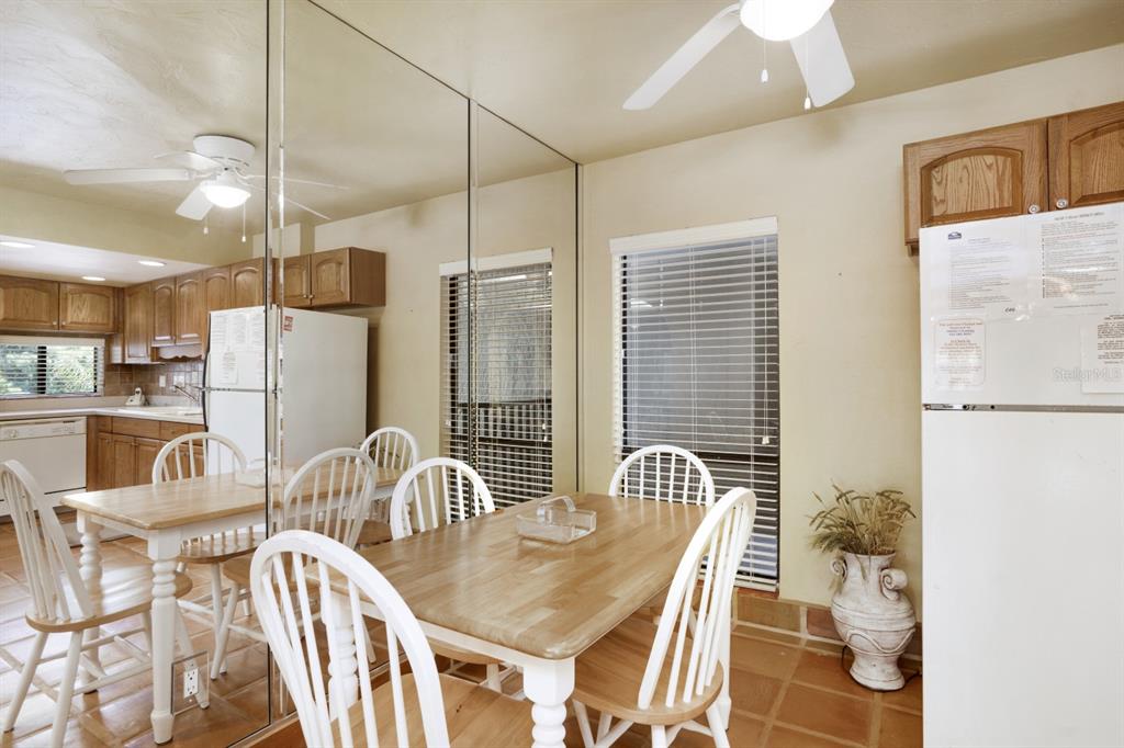 6157 Midnight Pass Road, Unit E22 Sarasota, FL 34242 - Photo 27 of 48