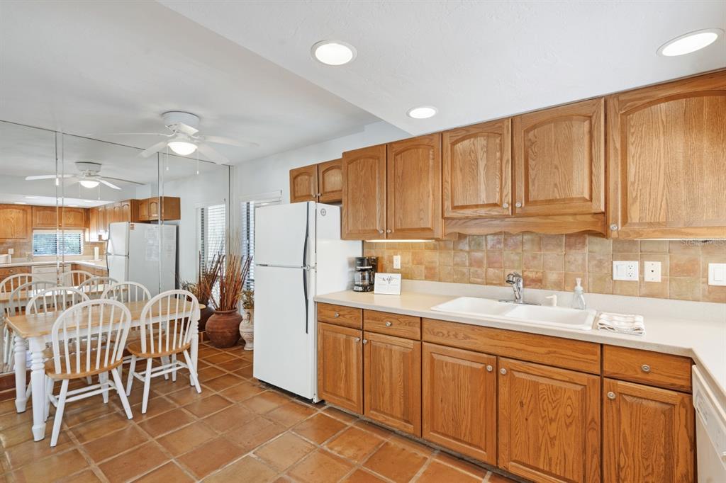 6157 Midnight Pass Road, Unit E22 Sarasota, FL 34242 - Photo 6 of 48