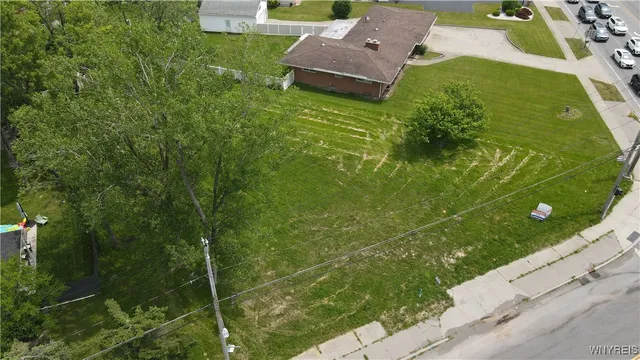 $144,900 | 755 North Forest Road, Amherst, NY 14221