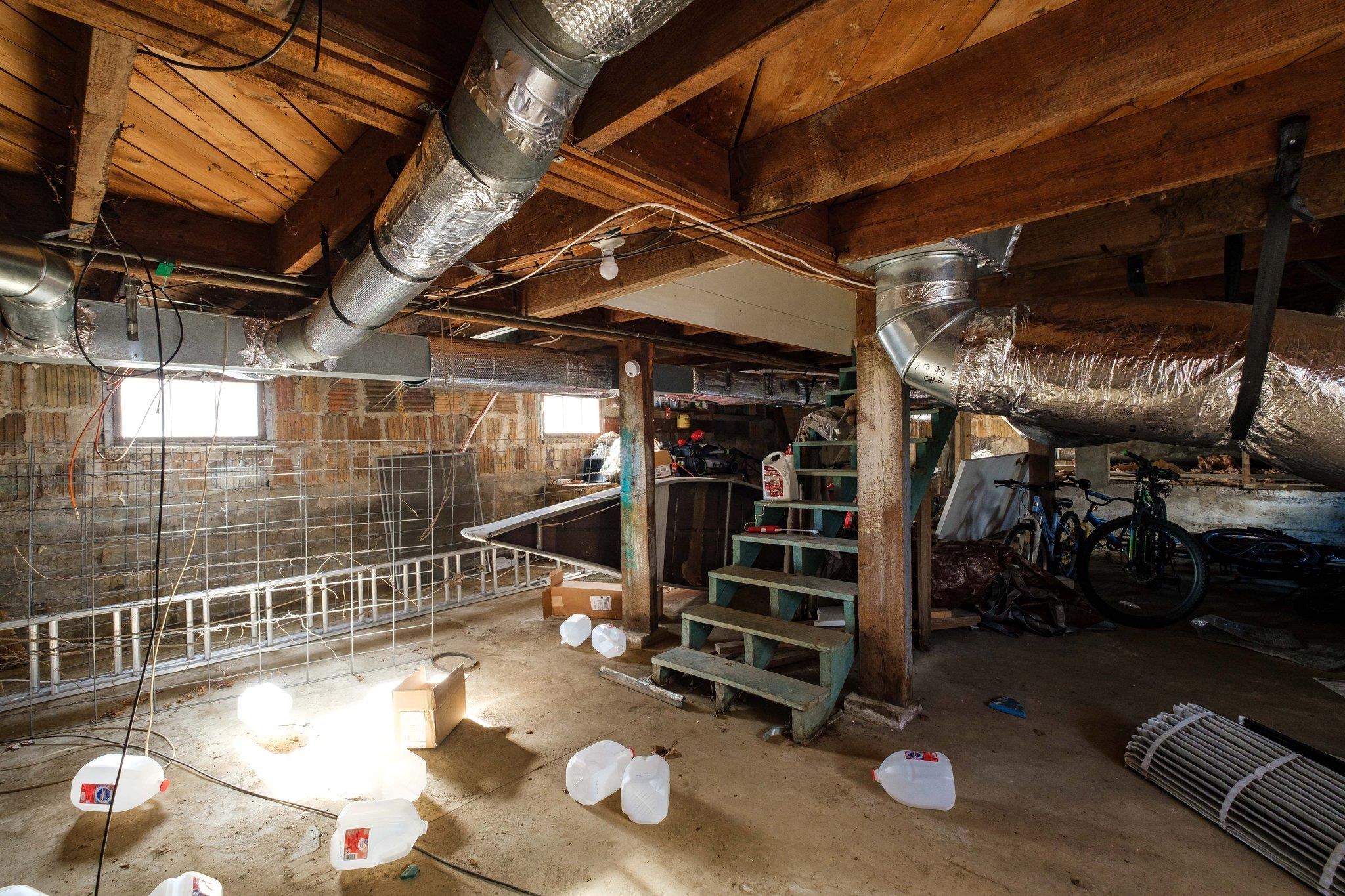 1057 Park Road Harrisonburg, VA 22802 - Photo 16 of 24 a view of a room with gym equipment