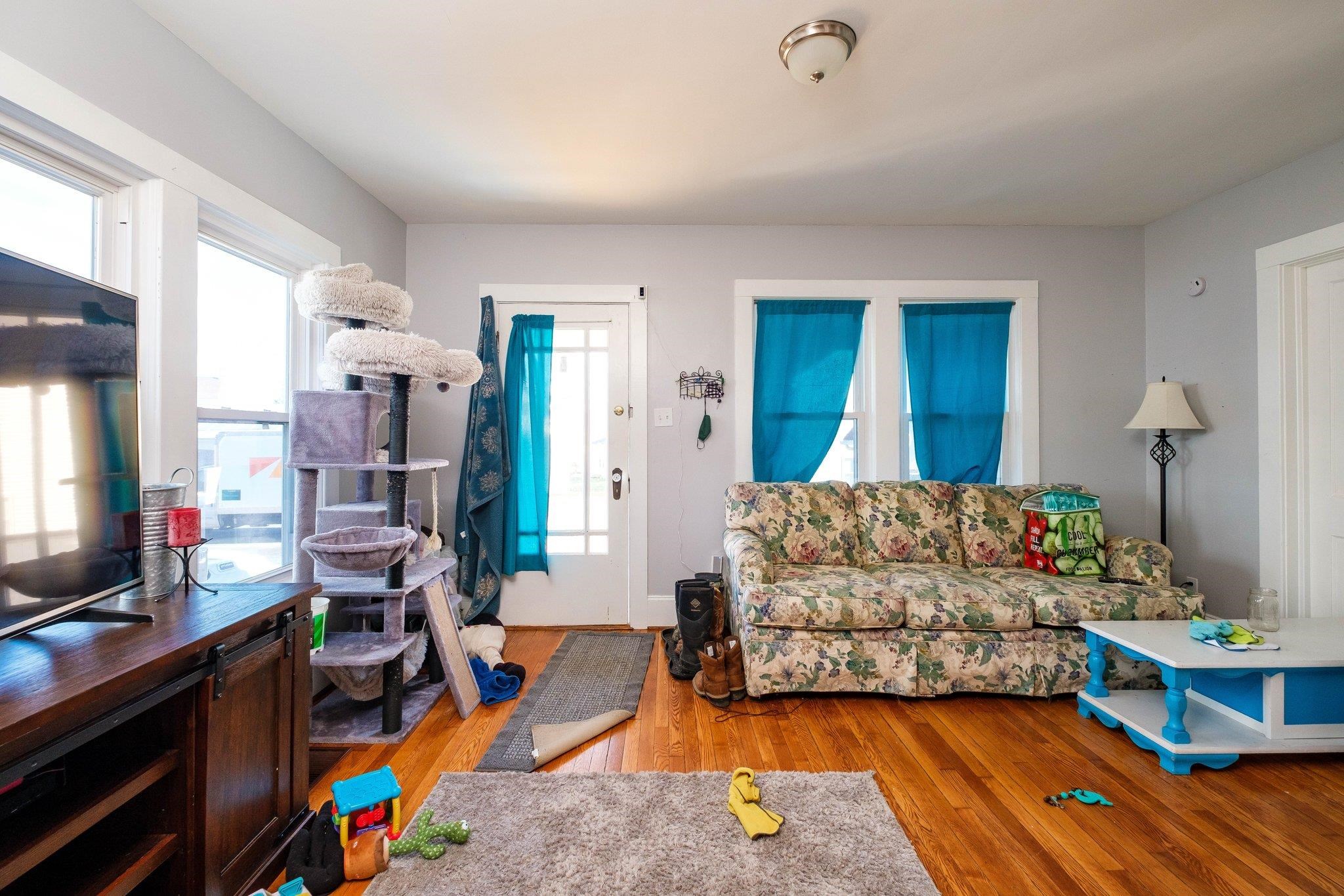 1057 Park Road Harrisonburg, VA 22802 - Photo 23 of 24 a living room with furniture and a flat screen tv