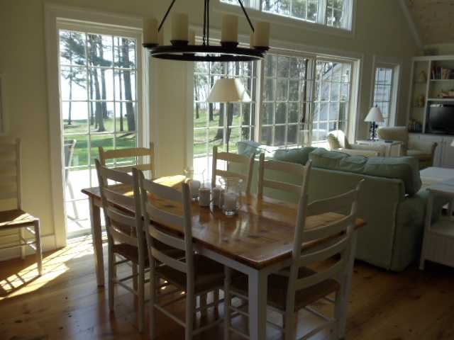 3115 Lakeshore Road Lexington, MI 48450 - Photo 10 of 30 Dining Area
