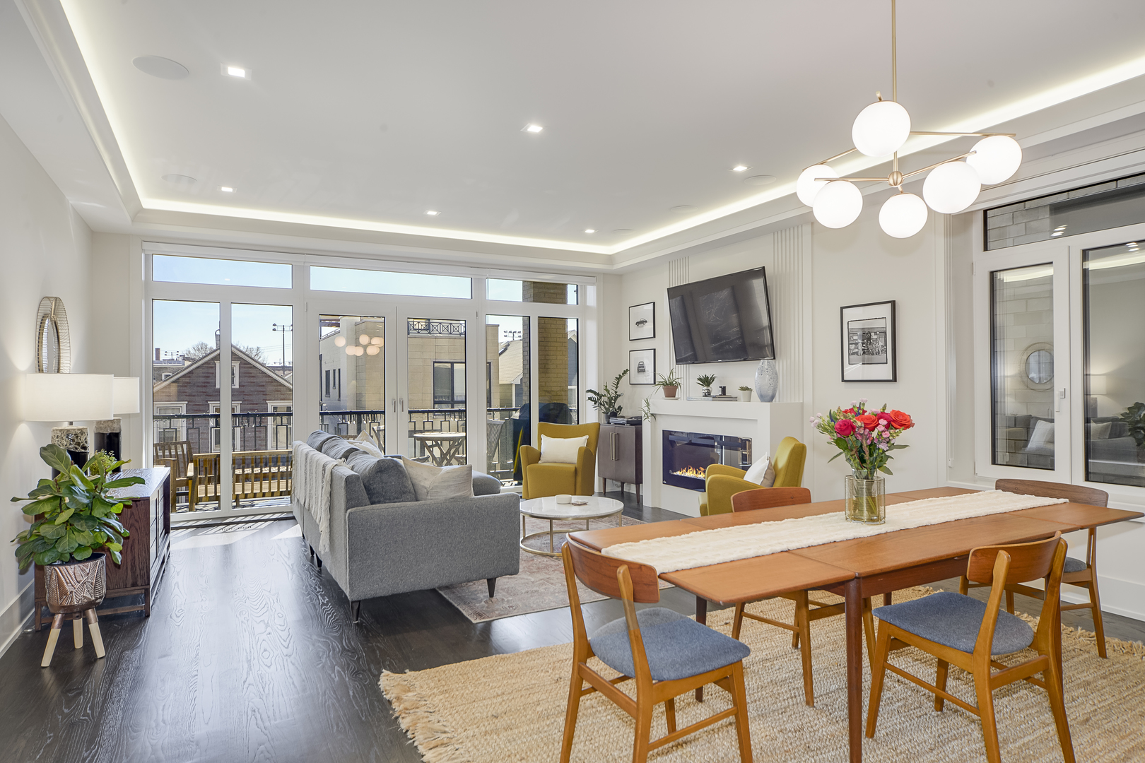 1346 West Walton Street, Unit 2W Chicago, IL 60642 - Photo 5 of 19