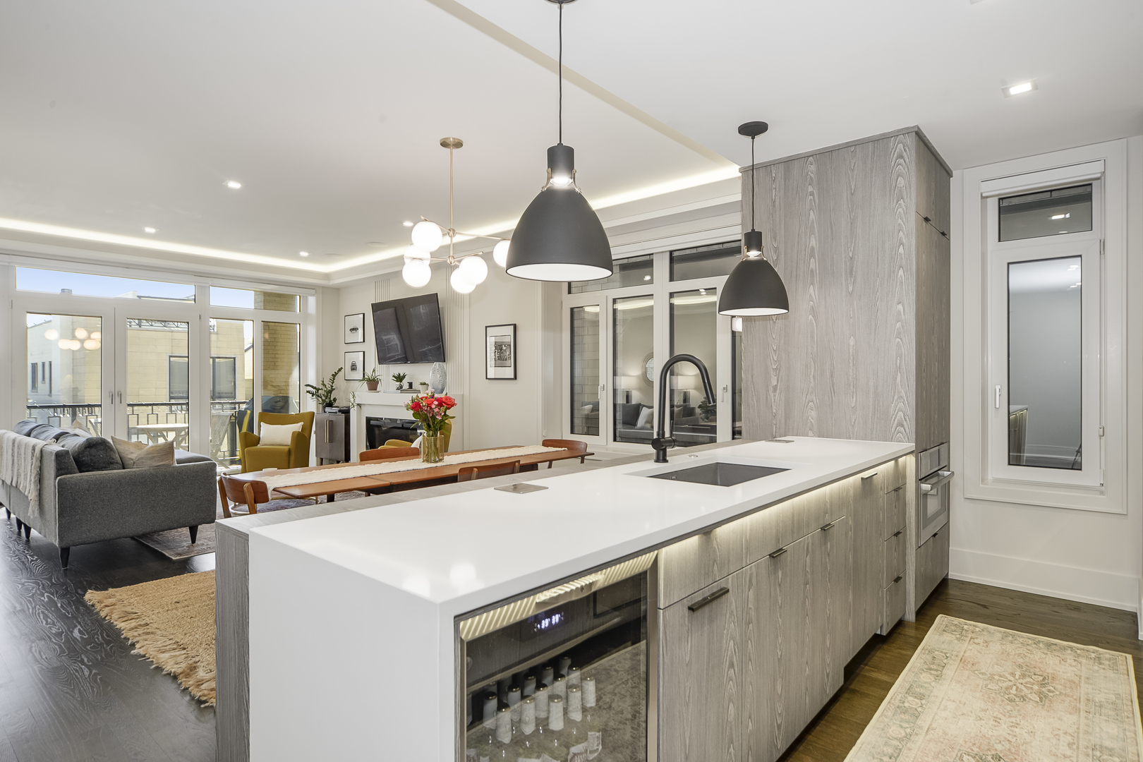 1346 West Walton Street, Unit 2W Chicago, IL 60642 - Photo 8 of 19