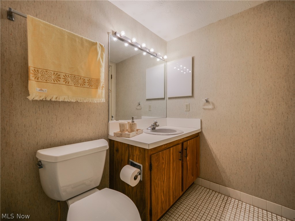 22972 Maple Ridge Road, Unit 108 North Olmsted, OH 44070 - Photo 8 of 31 Gallery Image 8