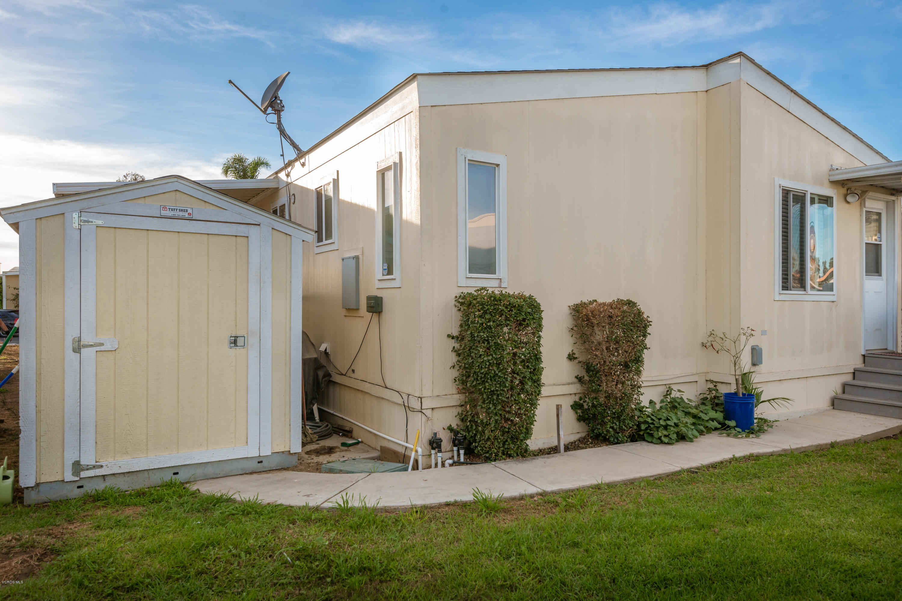 2400 East Pleasant Valley Road, Unit 92 Oxnard, CA 93033 - Photo 19 of 24 019_19-Rear View