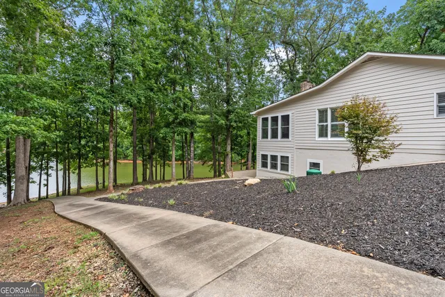 a view of a lake with houses