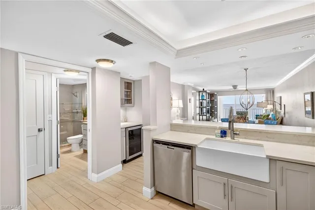 $829,000 | 25870 Hickory Boulevard, Unit 305, Bonita Springs, FL 34134