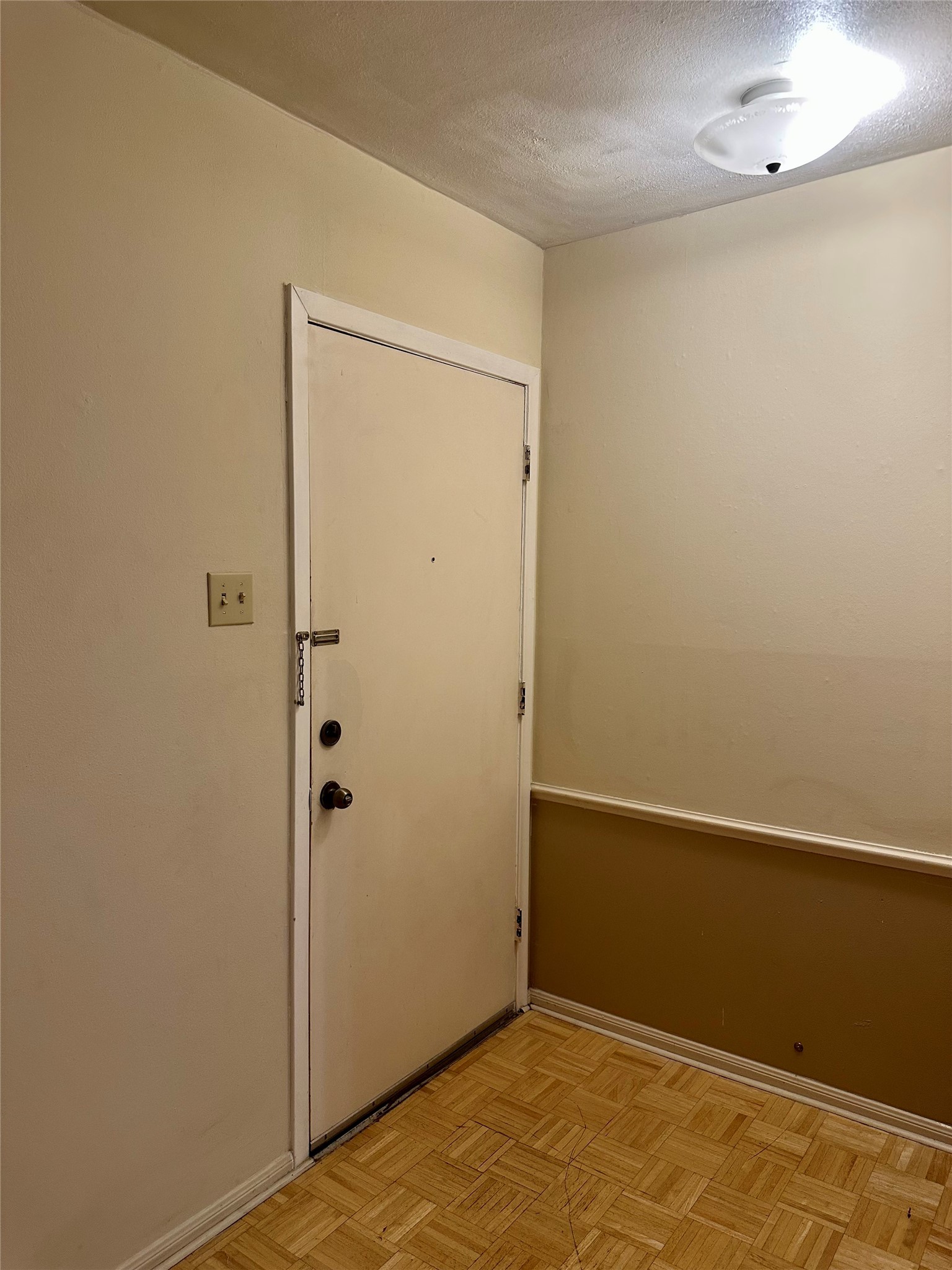 7600 Burgoyne Road, Unit 240 Houston, TX 77077 - Photo 13 of 31 Gallery Image 13