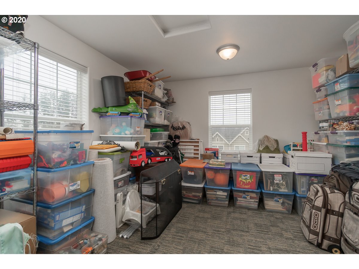 11663 Southwest Auklet Loop Beaverton, OR 97007 - Photo 17 of 25 Gallery Image 17