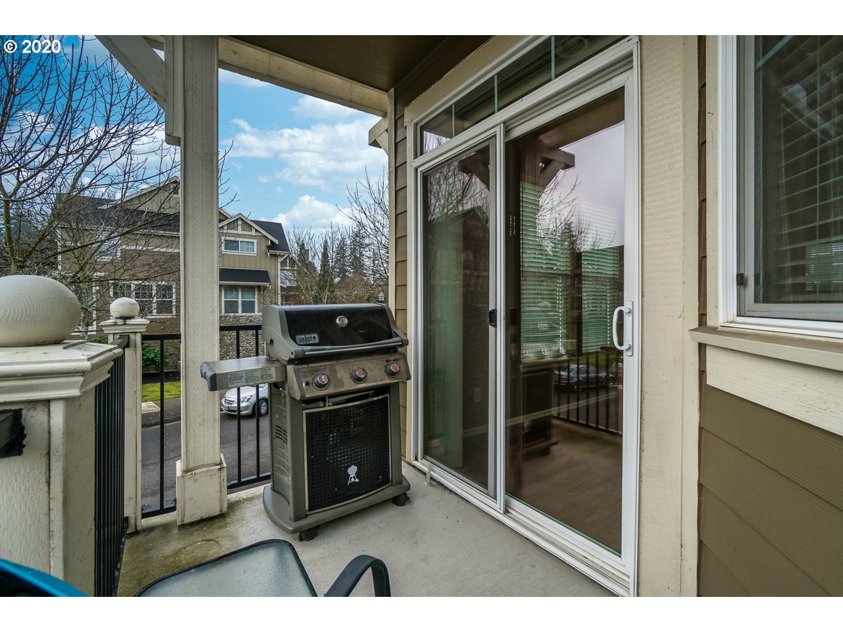 11663 Southwest Auklet Loop Beaverton, OR 97007 - Photo 9 of 25 Gallery Image 9