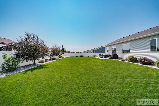 $470,000 | 4008 North Livingston Avenue, Idaho Falls, ID 83401