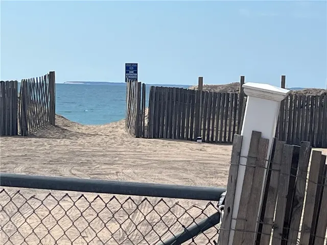 $575,000 | 12 Mautucket Road, South Kingstown, RI 02879