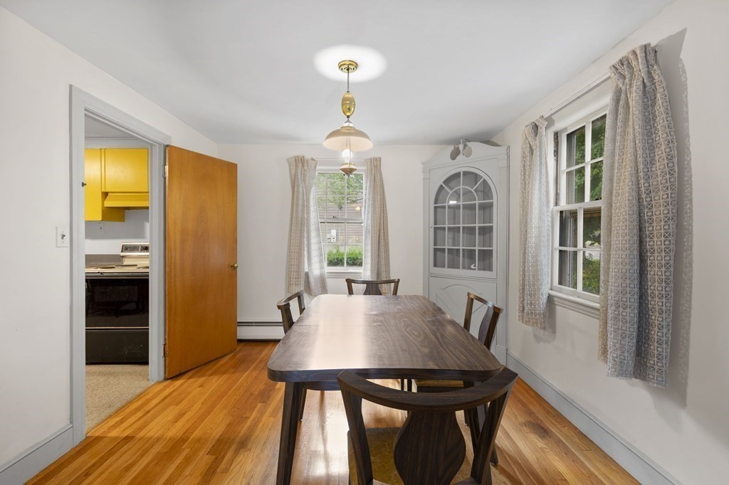 8 Surrey Road Salem, MA 01970 - Photo 13 of 31