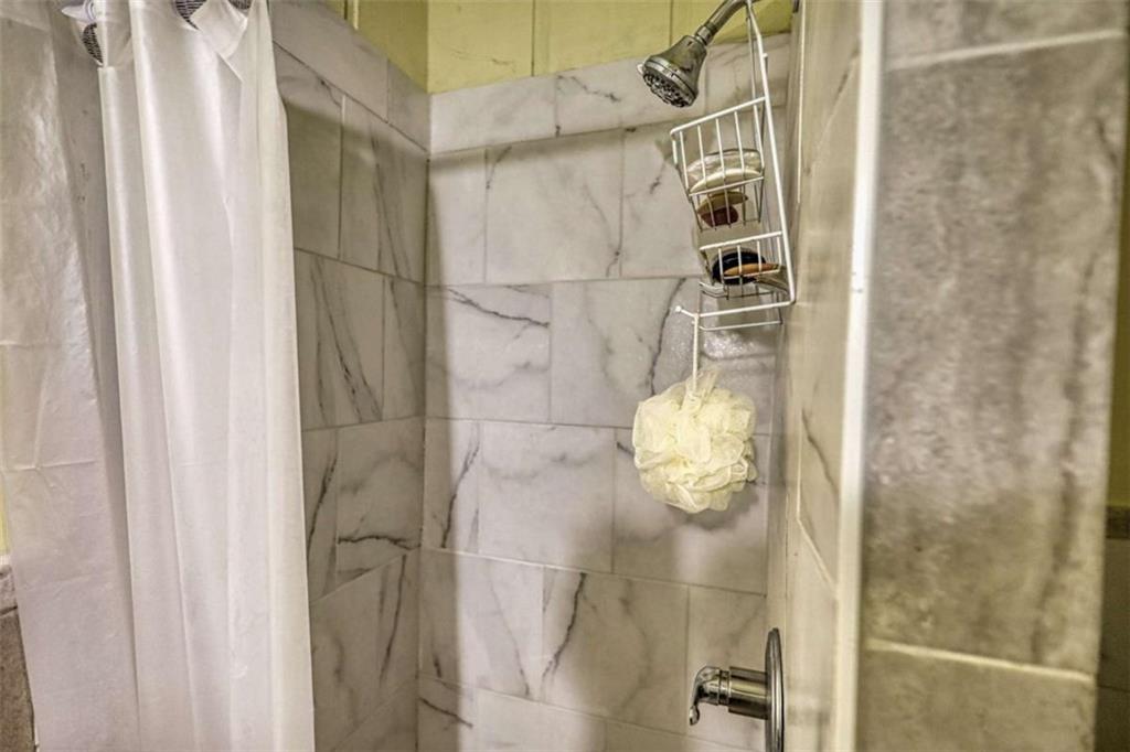 2394 Rockbridge Road Southwest Stone Mountain, GA 30087 - Photo 35 of 60