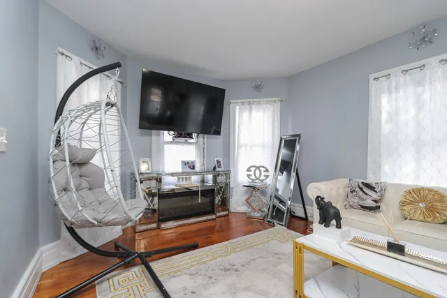 $304,950 | 58 Willard Avenue, Springfield, MA 01109