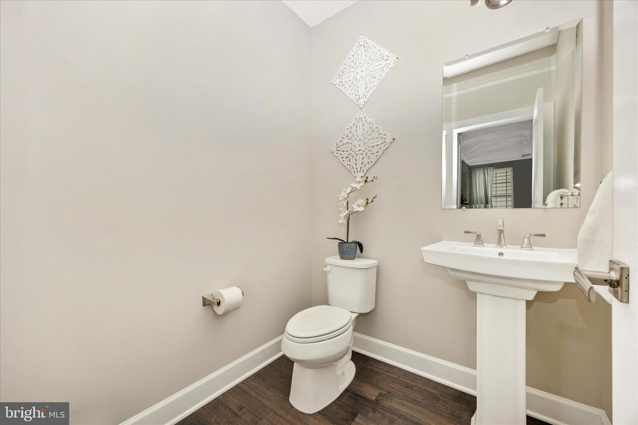 6035 Fallfish Court New Market, MD 21774 - Photo 22 of 90 Powder Room