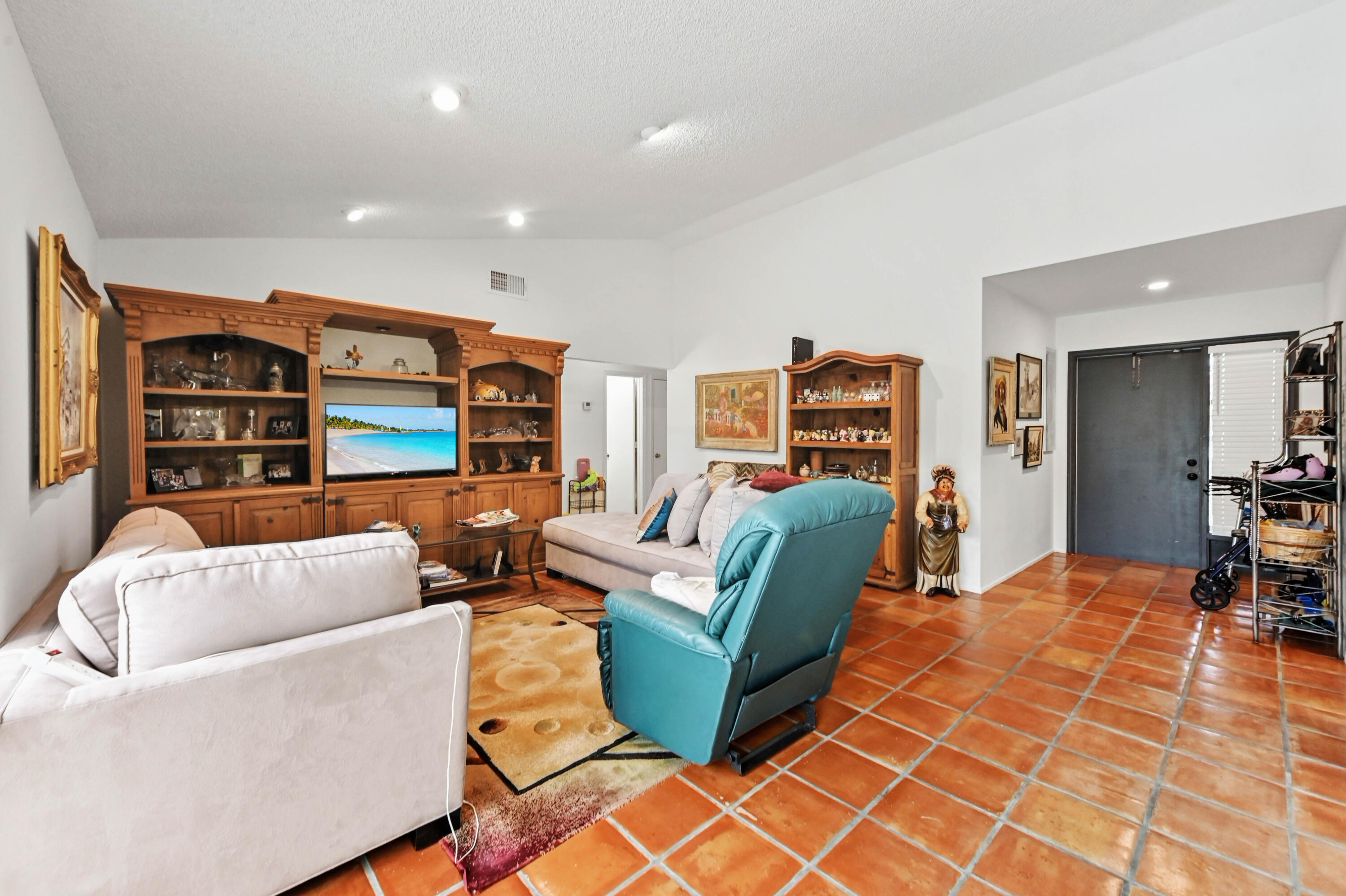 9585 Lancaster Place Boca Raton, FL 33434 - Photo 6 of 27 Living room 03