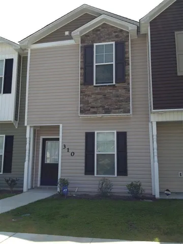 $1,300 | 310 Glenhaven Lane, Jacksonville, NC 28546