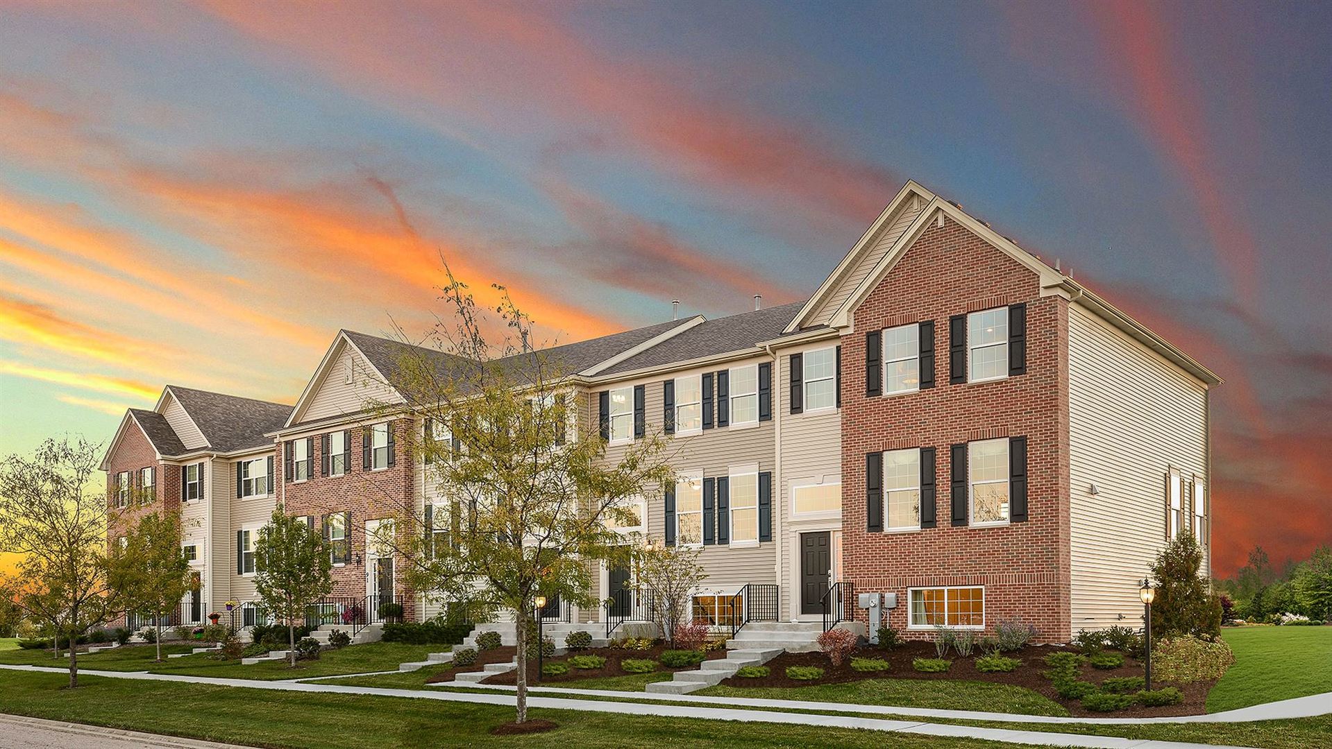 270 Lionel Drive Grayslake, IL 60030 - Photo 2 of 20