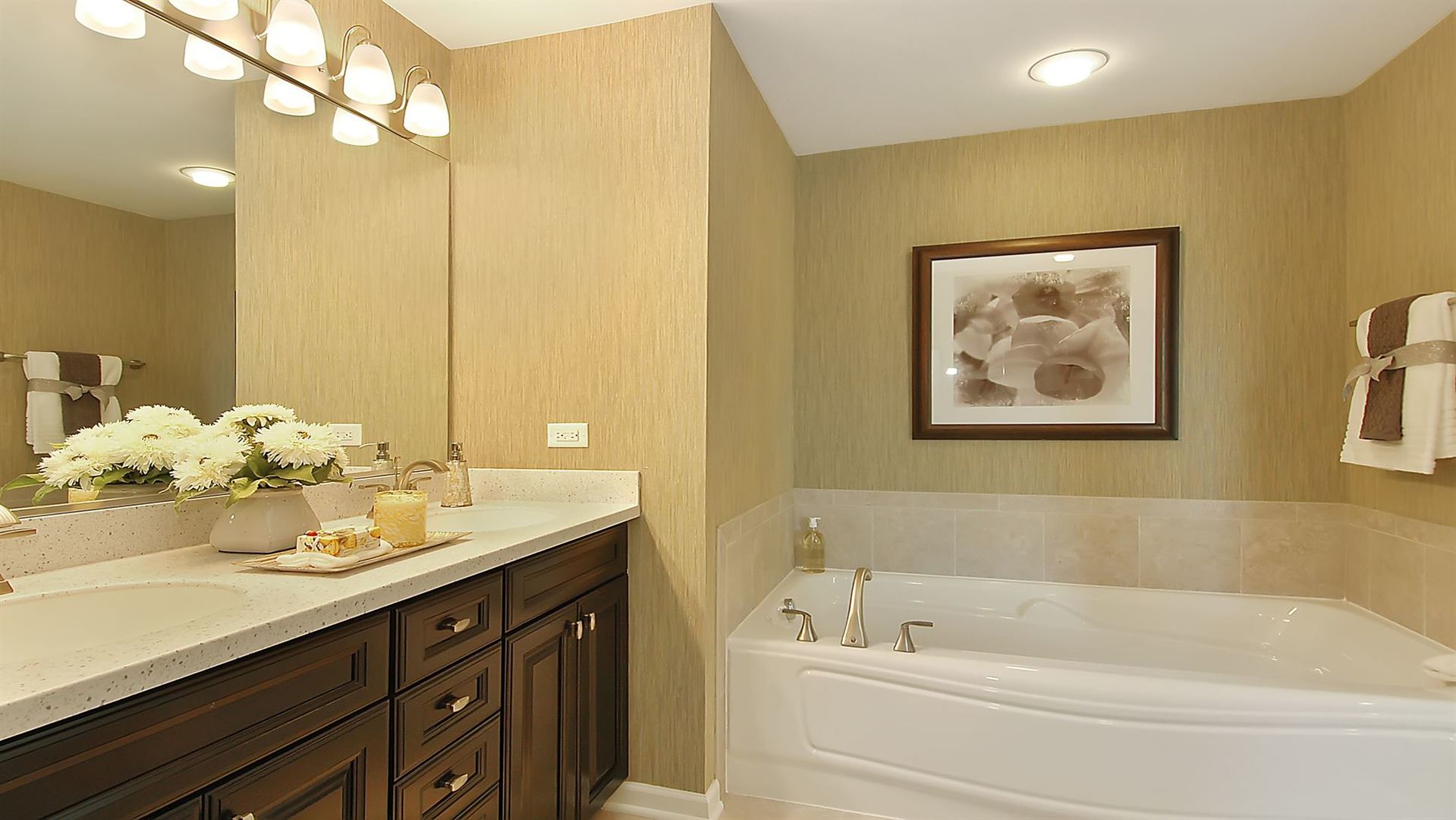 270 Lionel Drive Grayslake, IL 60030 - Photo 7 of 20