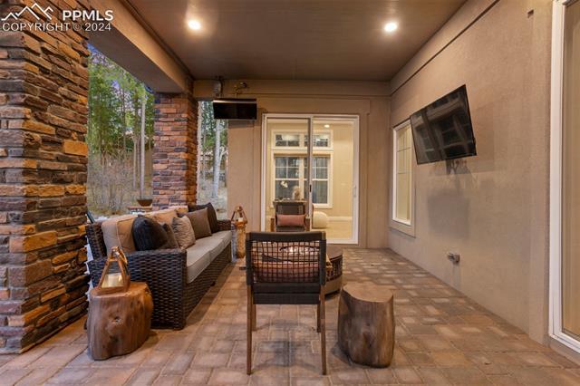 778 Cumberland Road Larkspur, CO 80118 - Photo 24 of 31 Covered patio with heaters
