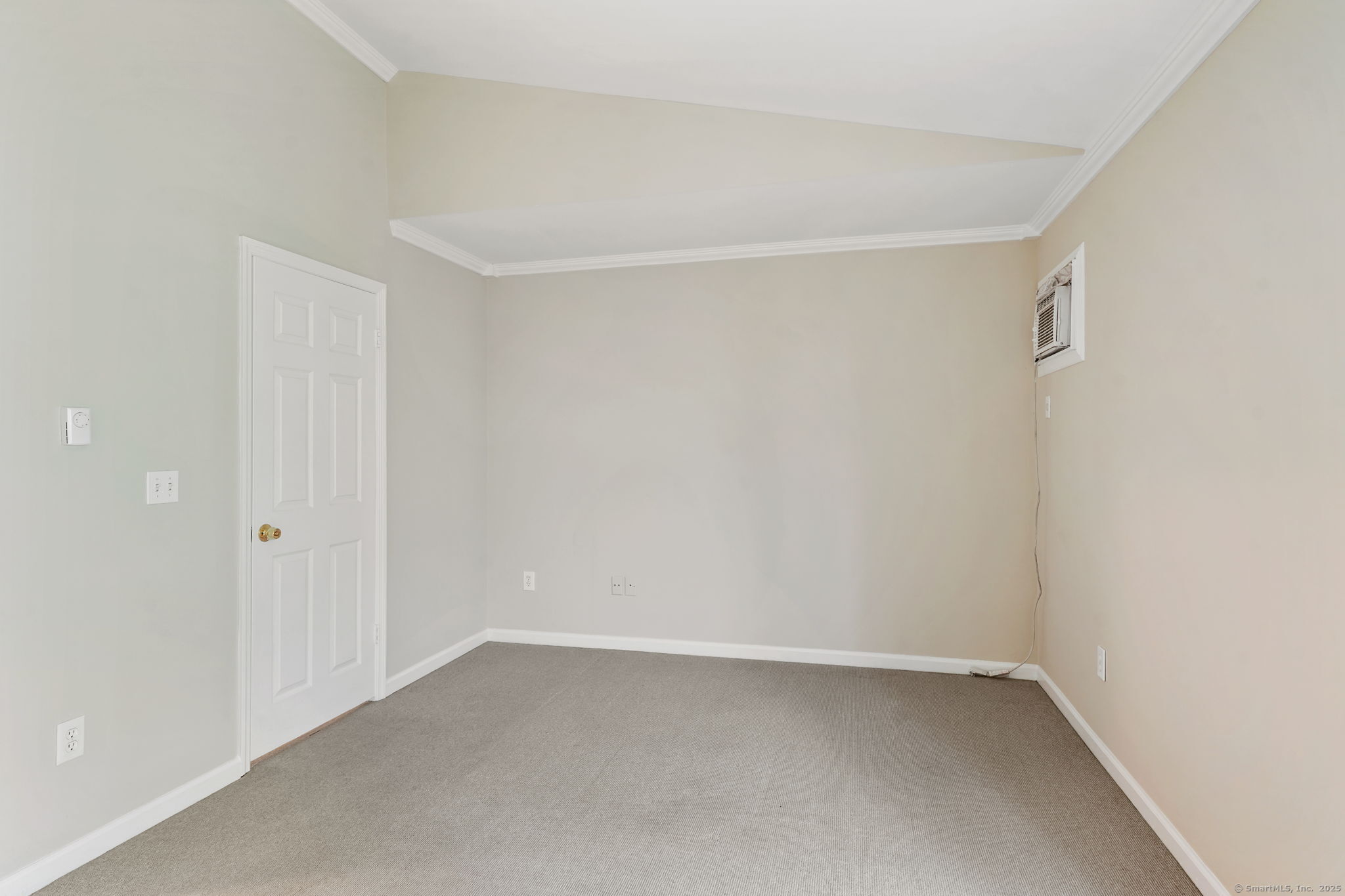 20 East Pembroke Road, Unit 28 Danbury, CT 06811 - Photo 13 of 27