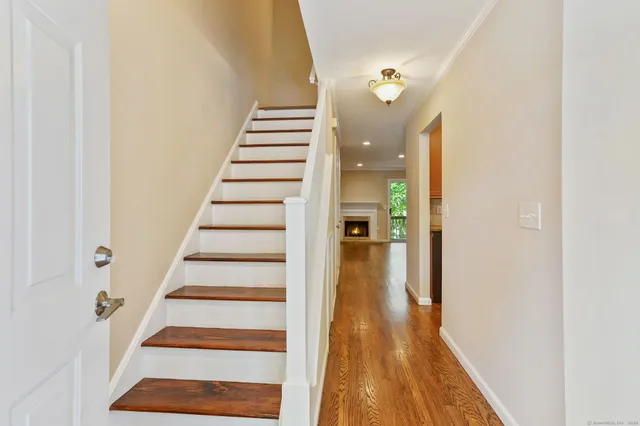 $2,700 | 20 East Pembroke Road, Unit 28, Danbury, CT 06811