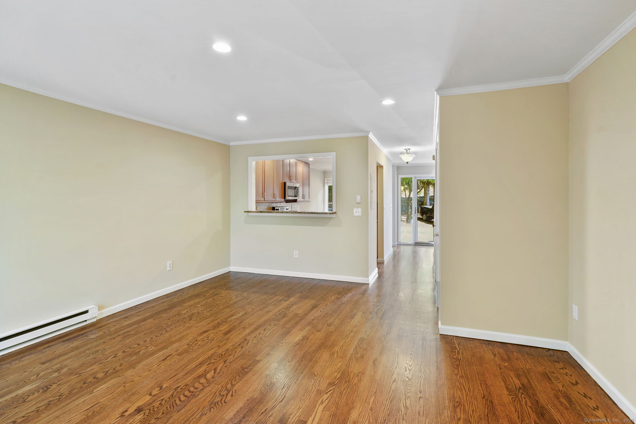 20 East Pembroke Road, Unit 28 Danbury, CT 06811 - Photo 9 of 27