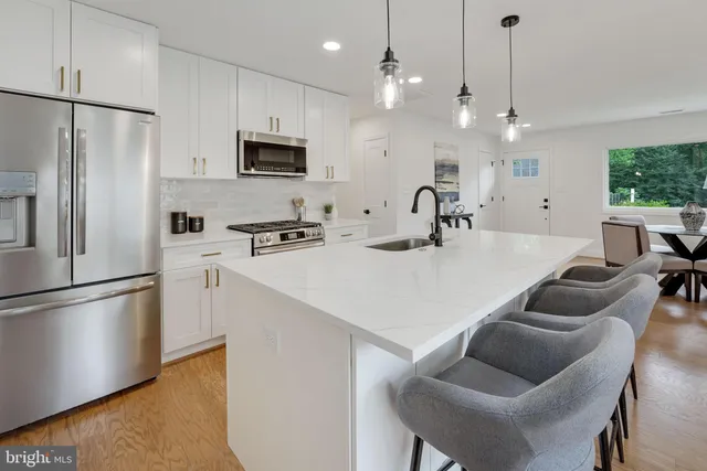 $2,700 | 14332 Belleville Avenue, Woodbridge, VA 22193