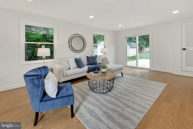 $2,700 | 14332 Belleville Avenue, Woodbridge, VA 22193