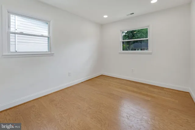 $2,700 | 14332 Belleville Avenue, Woodbridge, VA 22193