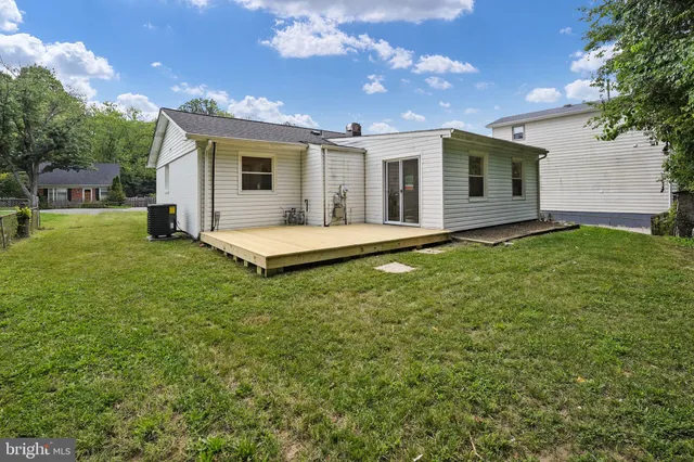 $2,700 | 14332 Belleville Avenue, Woodbridge, VA 22193