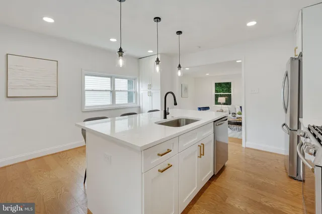 $2,700 | 14332 Belleville Avenue, Woodbridge, VA 22193